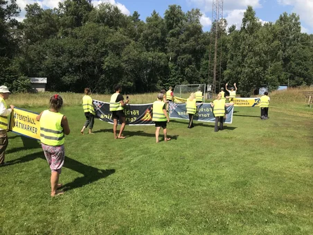 Träning i fredligt motstånd under helgen innan aktionen. Här tränas slow-walk.