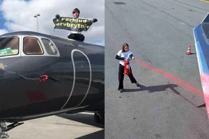 Aktivister på flygplatsen i Bromma